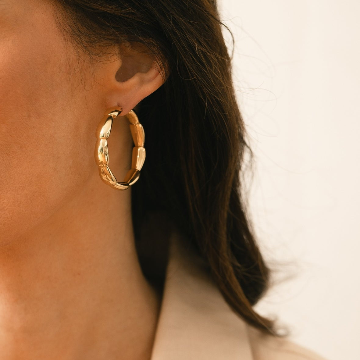 Argola Nuvem em Ouro Amarelo